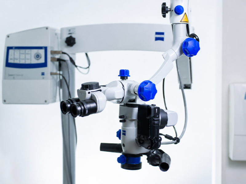 Microscope-assisted hospital-grade dental procedure